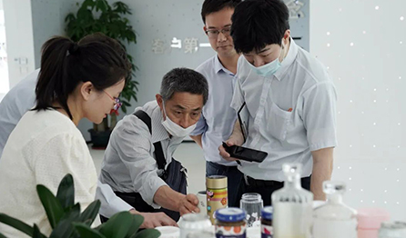 爱普生代表团莅临狗万官网总部参观交流